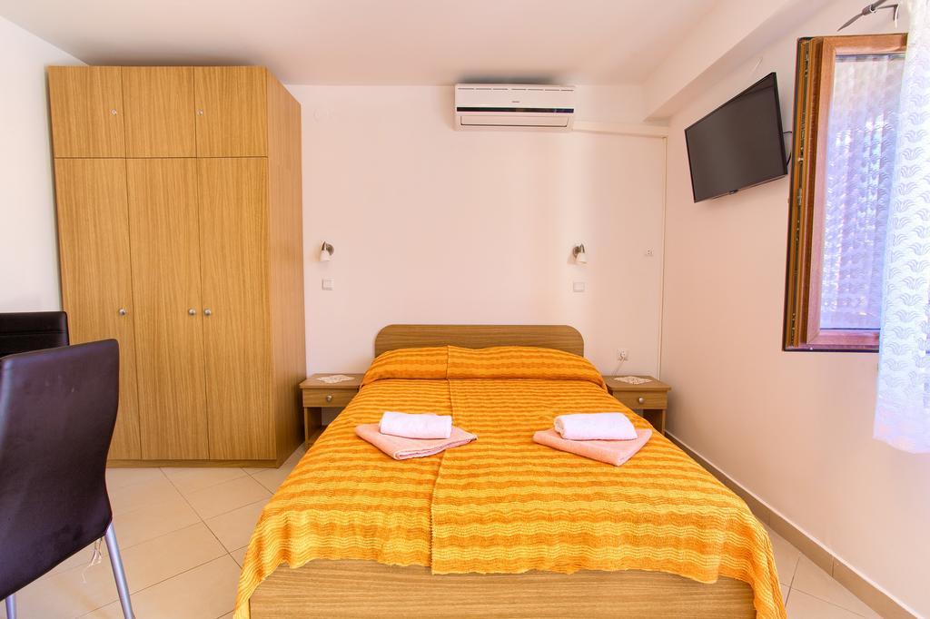 Nadija Studio Apartmani Krk Town Exterior photo