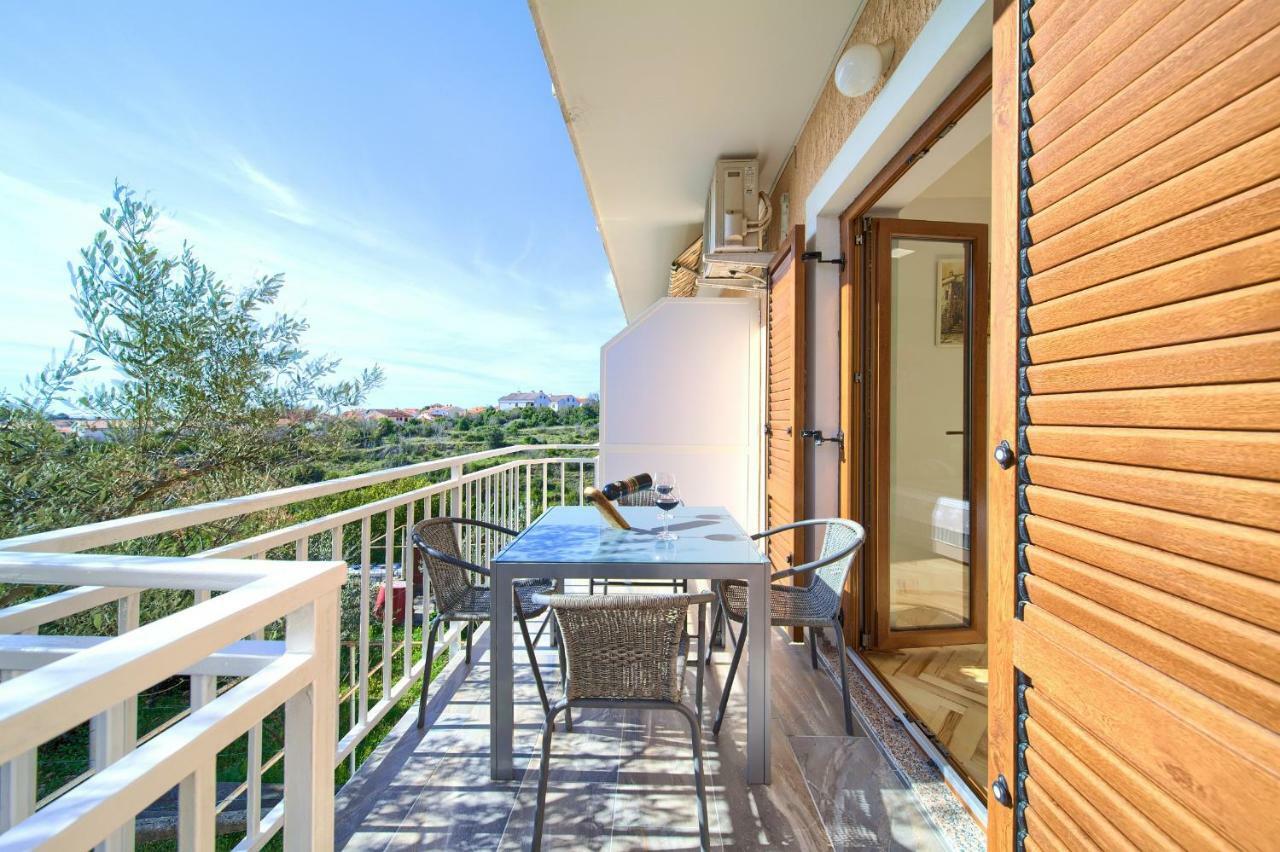 Nadija Studio Apartmani Krk Town Exterior photo